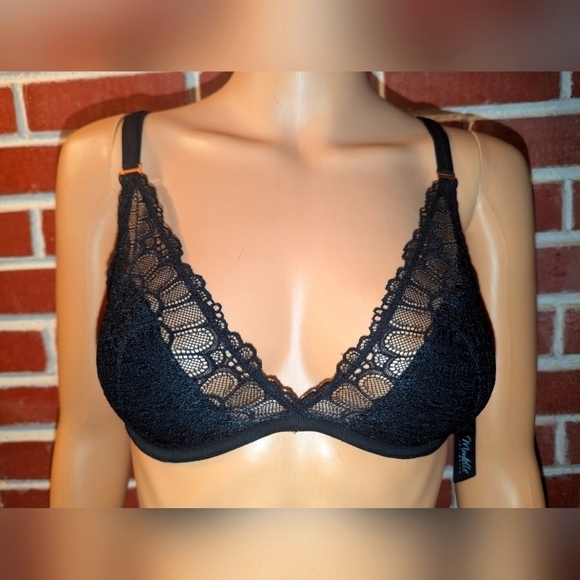 Montelle Intimates Other - NWT Black Montelle "Rocker" Bra. 32D.
